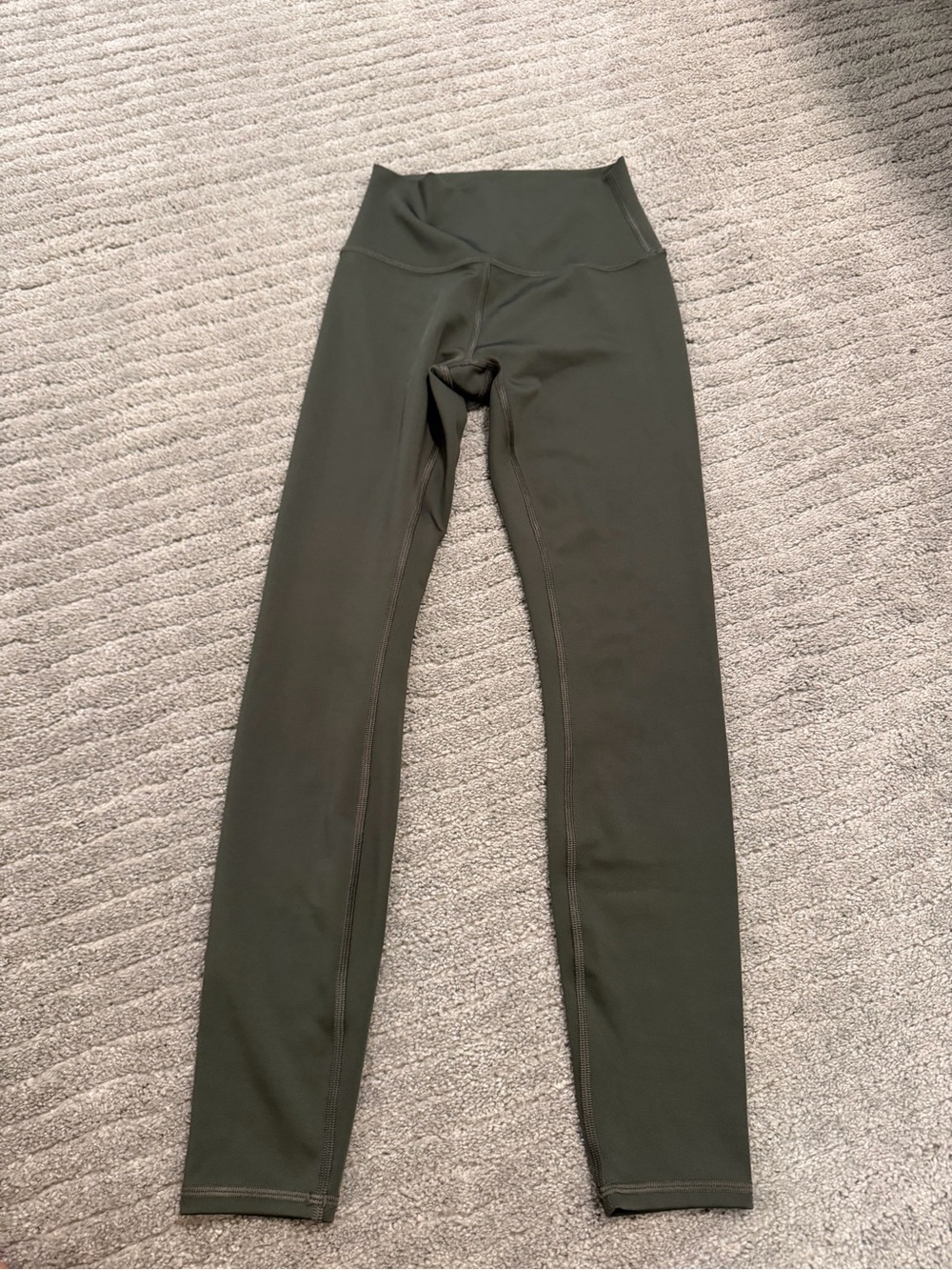 Alo Leggings